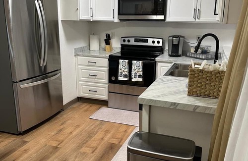 Northeast Anchorage Apartamento | Family friendly, centrally-located 10 minutes to Down town,15 min from airport