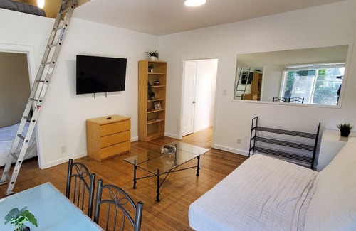 Western Addition Apartamento | Loft Apt with high ceiling in the center of SF. Pet-Friendly!