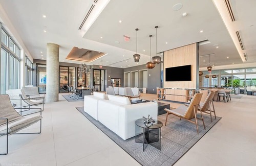 Ludlam Condominio | Brand New 1 Bdrm Condo, Best Pinecrest Building