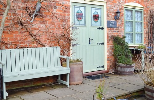 Grimsby Cabaña | 1 bedroom accommodation in Tetney, near Cleethorpes