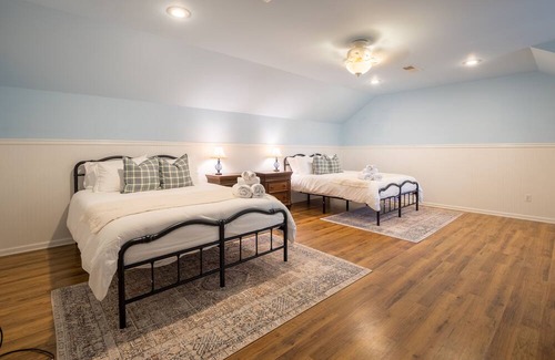 Valdosta Casa | Private Estate: 15 Acres, Lap Pool, 6,000 Sqft, Pond, Sleeps 15