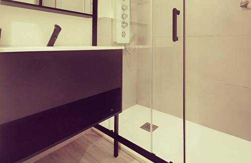 Centre Ville Apartamento | Apartment-Private Bathroom