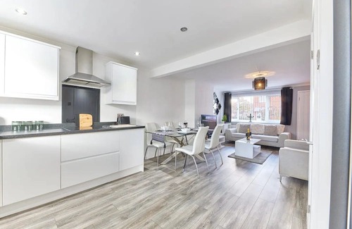 Newcastle-upon-Tyne Casa | Cosford House - 2 Bedroom