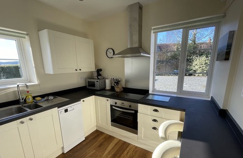 Broadwas Otro | Self catering wing in Regency farmhouse close to the magnificent Malvern Hills