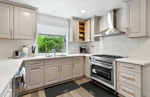 West Covina Casa | Hillside Retreat on Easthills Dr #41742