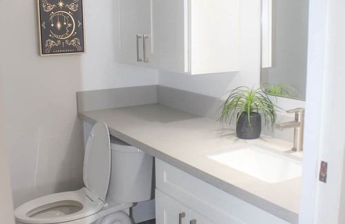 Manoa Condominio | Modern + Futuristic 2 Bed|2 Bath|2 Parking Hawaii Fortress with Massive Lanai