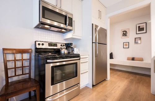 Whistler Creekside Condominio | *Creekside Oasis* 4 Bed w Pool & Hottub