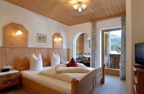 Koessen Apartamento | Vrbo Property