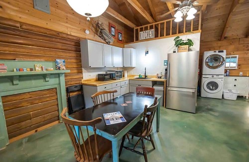 Checotah Apartamento | Guest Suite with Hot Tub