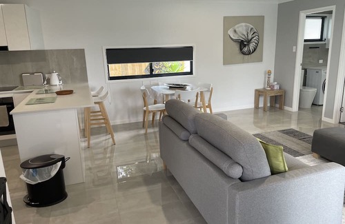Eumundi Apartamento | Private Self contained unit located in beautiful Eumundi on the Sunshine Coast