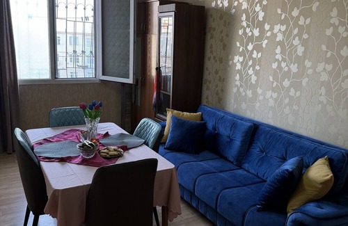 Baku Apartamento | 2 minuTes to the Metro. 32m2 empty TiNy and SwEeT aPartmenT