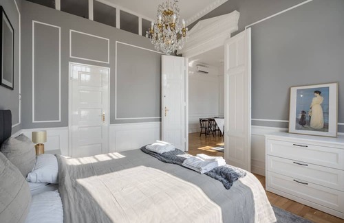 Csarnok negyed Apartamento | 3 BR Classical Apartment With a Modern Touch