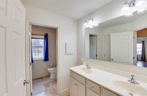 Rossville Casa | Spacious Manchester Vacation Rental - Pet Friendly
