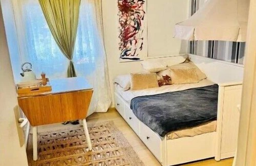 Roissy-en-France Casa | Private rooms in a Tiny Home