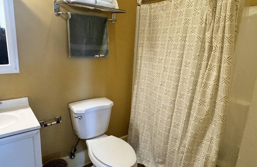 McDonough Casa | Walking distance from ferry which brings you to downtown!