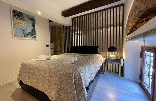Santo Spirito Apartamento | Apartment in Carmine Square