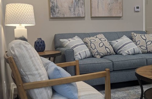 West Central Apartamento | Luxury Apt near Electric Works