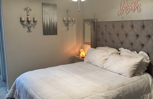 Rhodes Ranch Casa | Luxury Entire House off 215 Freeway & Durango Southwest - Family & Pet Friendly