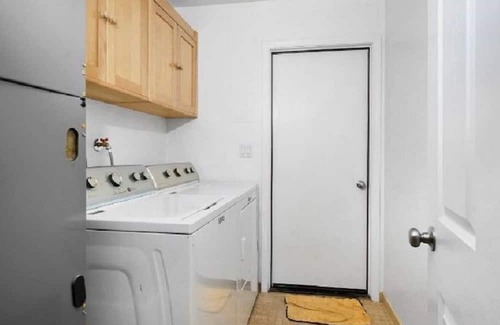 Pacheco Casa | Cozy Private Bedroom in Prime Location
