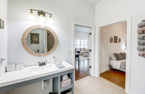 La Grange Casa | Downtown La Grange Vacation Rental Near Wineries