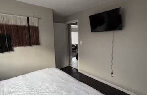 Fairview Park Apartamento | Charming new 2-bedroom apartment with AC and WiFi in lovely Fairview Park