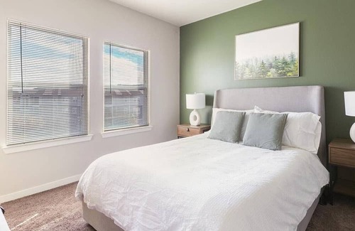 Brooks City Base Apartamento | Landing at The Anderson at Brooks - 2 Bedrooms in Stinson Airport Vicinity