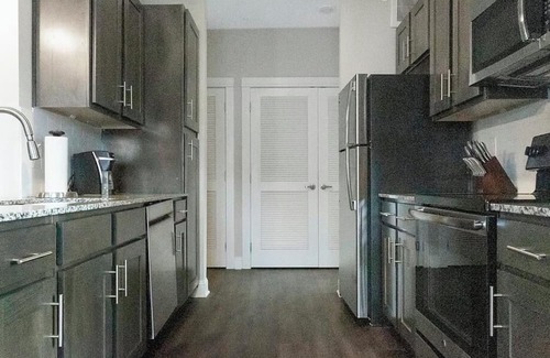 Gonzales Apartamento | Landing at Legacy 2020 - 2 Bedrooms in Downtown Gonzales