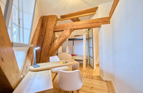 Flensburg Casa | Moderne, Gemütliche Ferienwohnung in Mühle mit Blick Über Flensburg