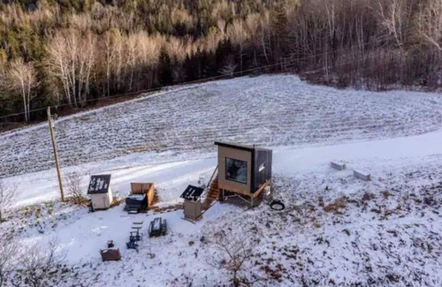 Waterford Cabina | STOKE Pod tiny cabin with epic view next to Poley Mountain