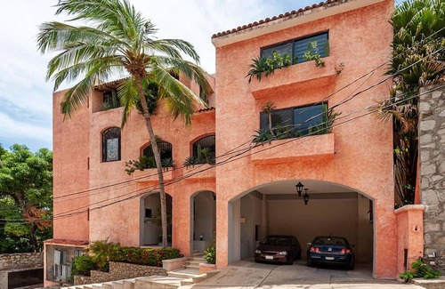 Playa Guitarron Casa | Spacious and Beautiful Beach House in Las Brisas