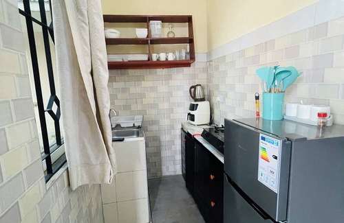 Horley Apartamento | 10 minutes to the indian ocean beach! Suitable for longer and short stays