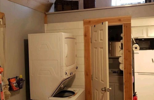 Lufkin Cabina | Blue Barn Tiny Home. Monthly discount