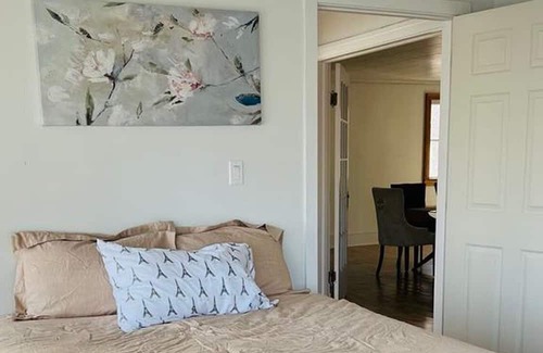 Central Elgin Cabaña | Tranquil Coastal Escape, minutes to Port Stanley Beach. Pet-Friendly!