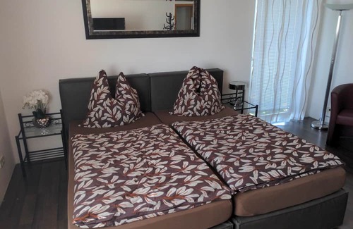 Grebenstein Apartamento | Ferienwohnung im Grünen