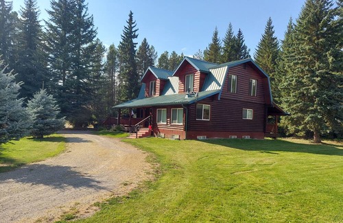 Whitefish Cabina | Fabulous Whitefish Cabin 7 mins. from downtown Whitefish. 30 mins from Glacier