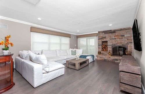 Lido Beach Casa | Water View Beach House with roof top deck and private beach