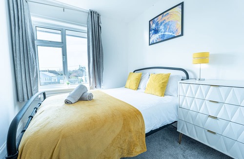 St Mary's Bay Apartamento | Seaside Bliss: Spacious 4BR Beach House in Dymchurch with Stunning Views