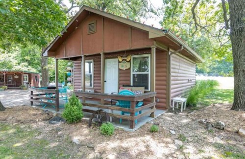 Cleora Cabina | The Ibis Cabin - Accommodates 4 Guests