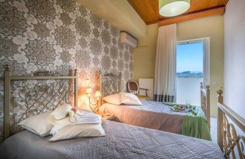 Lagopodo Villa | 3 Bed By Apricus Holidays