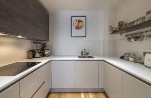 St. George's Apartamento | Stylish one bedroom apartment with patio balcony