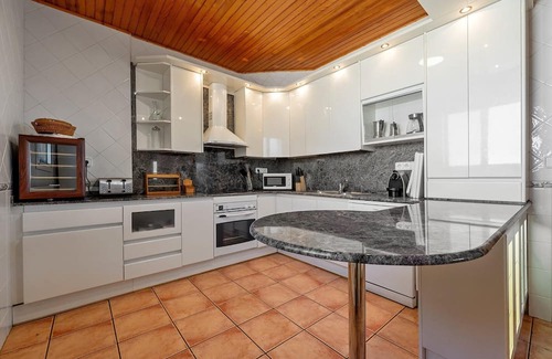 La Figuera Casa | Vineyard-surrounded spacious house with views to La Figuera - Tarragona