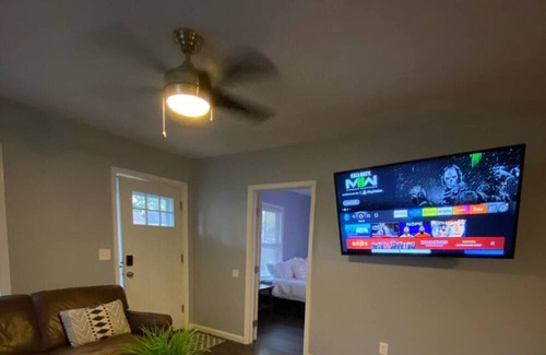 Kettering Casa | Friends & Family Oakwood-Kettering, UD Home 2Bd2Ba