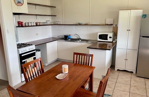 Venus Bay Cabaña | The Shack - cute cottage by the coast
