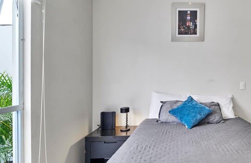 Santa Maria la Ribera Apartamento | New Apt. with colorful terrace l Pet friendly
