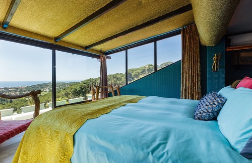 Teia Chalet De Esquí | Chalet 'Casa Miramiranda' with Sea View, Wi-Fi and Air Conditioning