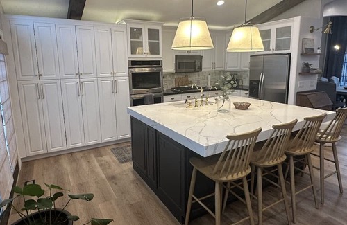 Highland Casa | Modern Transitional Family Home l Skyline by Stay