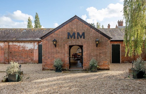 Marshwood Cabaña | This property is great for those looking for a quiet holiday home in the countryside.