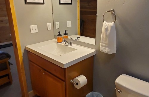 Rea Cabina | Hardrock 50 - # 13 Rustic cabin retreat in the heart of adventure country.