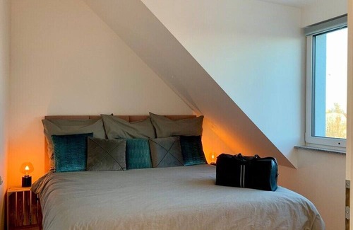 Wilhelmsruh Apartamento | Luxury Penthouse: Jacuzzi, Pool table, BBQ & desks