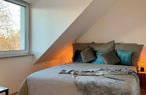 Wilhelmsruh Apartamento | Luxury Penthouse: Jacuzzi, Pool table, BBQ & desks
